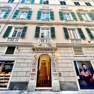 The Seven Apartament
