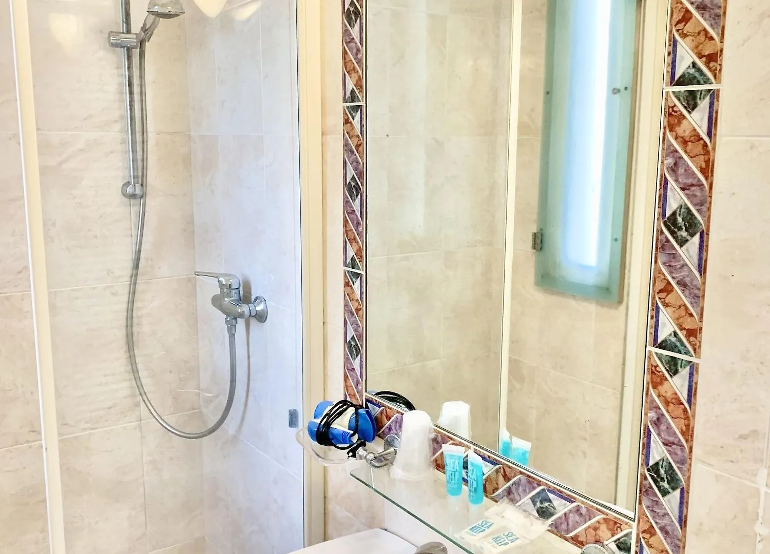 Hotel Castello Miramare Genoa 3*,  Italy
