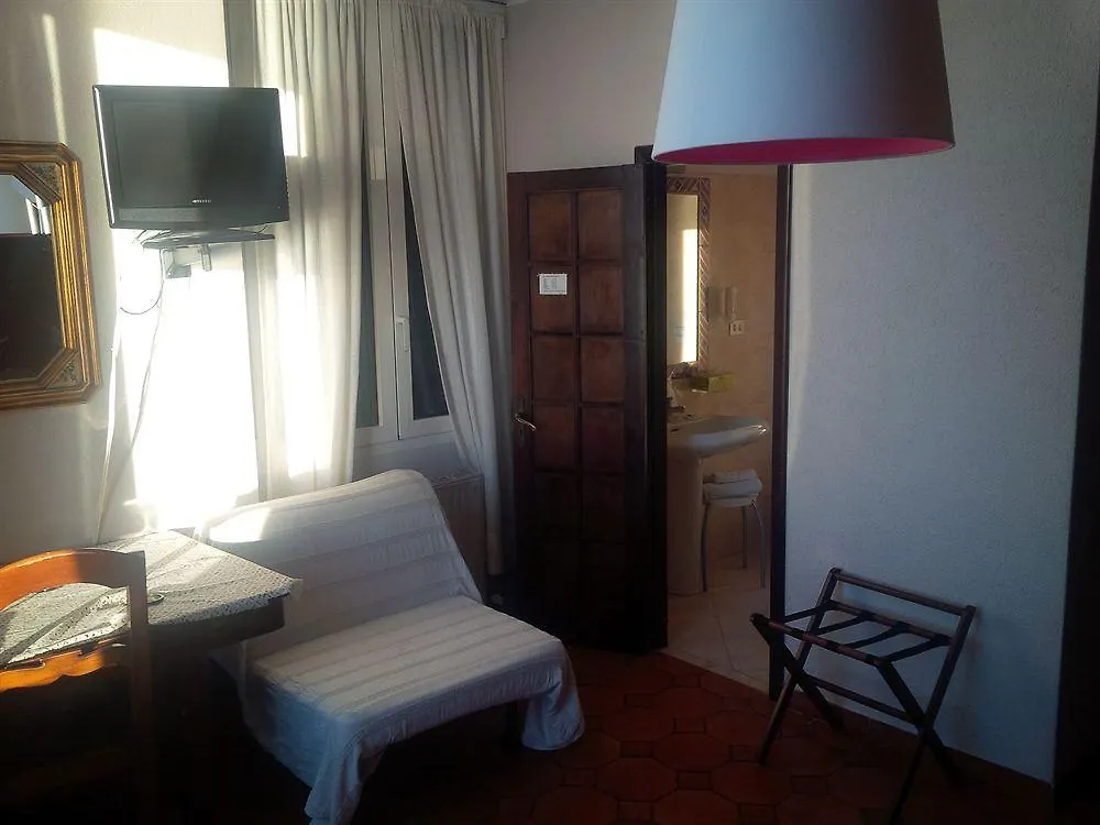 Hotel Castello Miramare Genua 3*,  Italië
